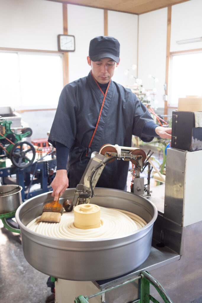 小豆島マルカツ製麺所の手延べそうめん関連写真（29）