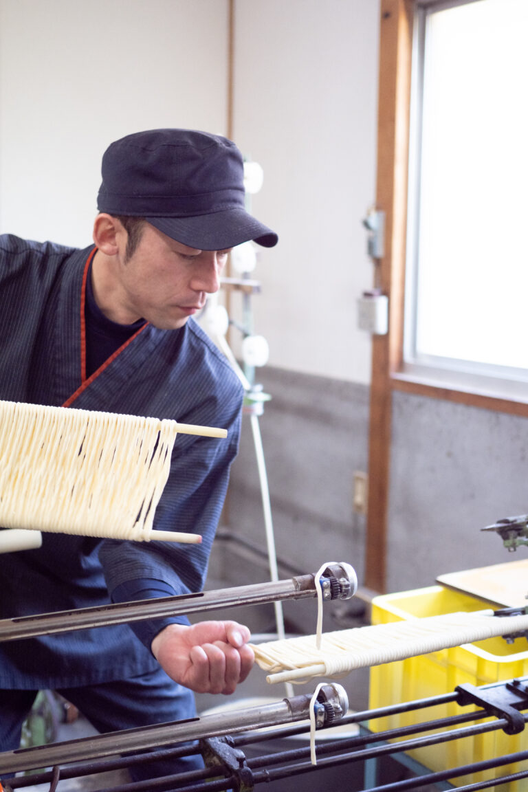 小豆島手延べそうめん「島の光」の特徴と職人の技術を完全解説