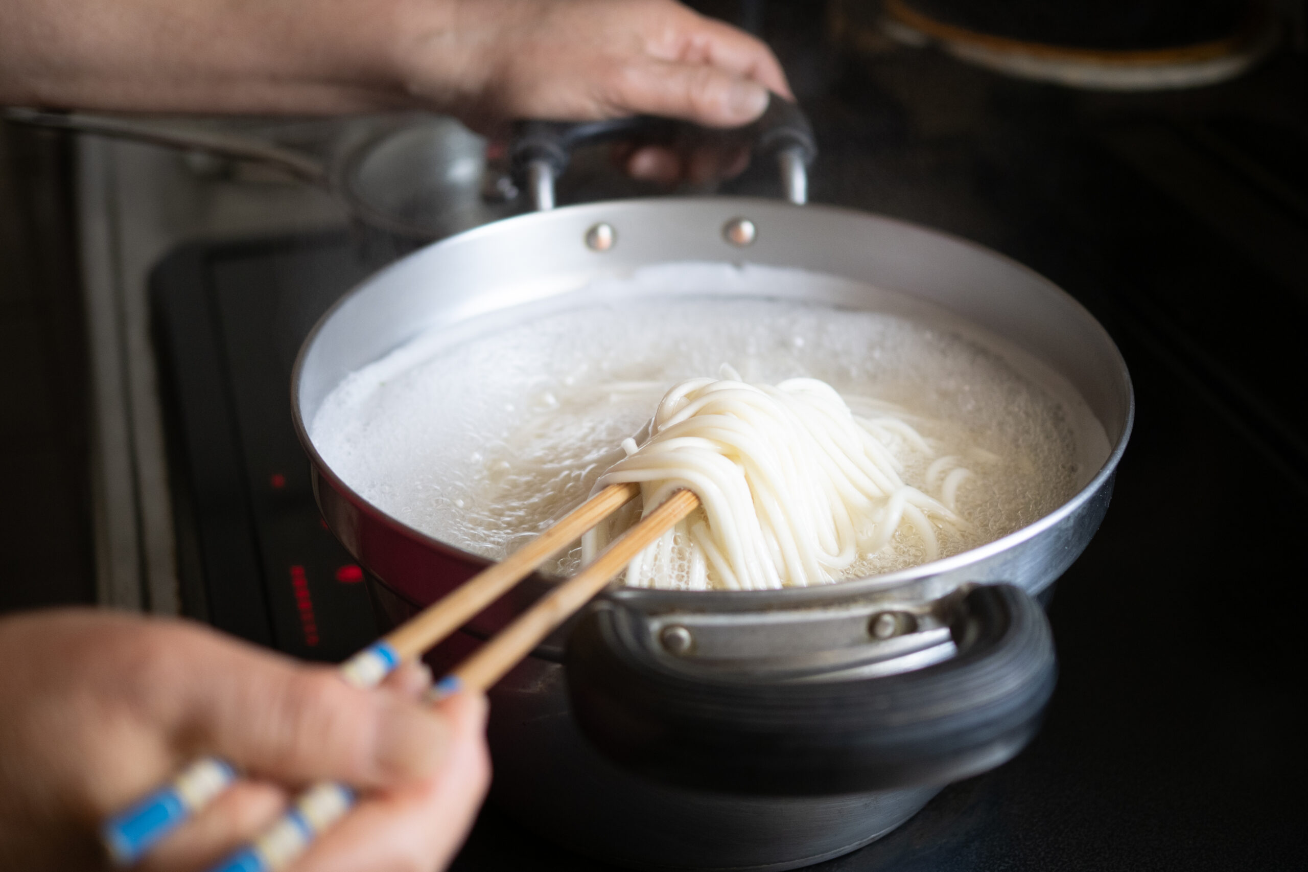 生そうめんと乾麺の違い —— 鮮度・保存・使い分け・鮮度・保存・使い分け早わかり