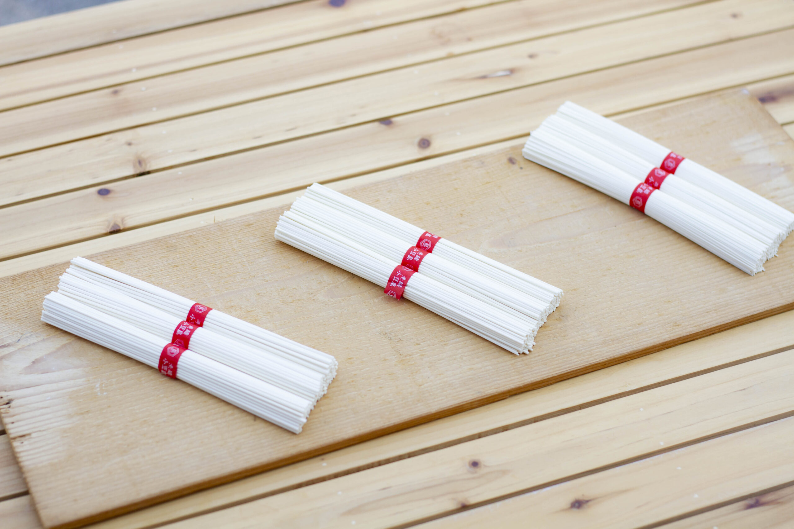 「そうめんの賞味期限切れ、食べても大丈夫？」保存のコツと見分け方