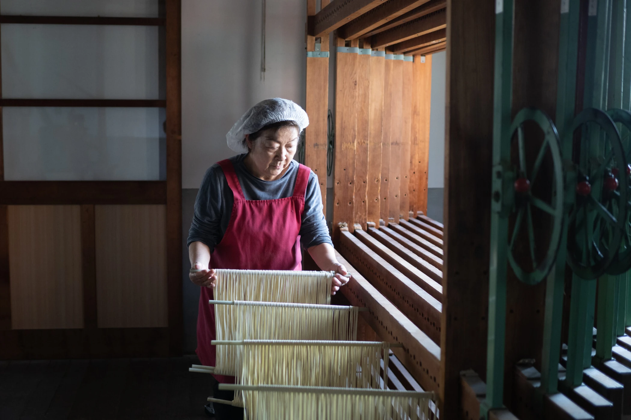 生そうめんと乾麺そうめんの違い｜小豆島産直の「生」がおいしい理由