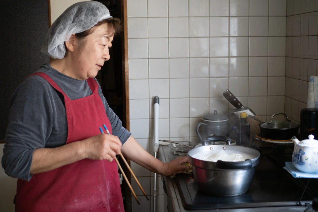 小豆島マルカツ製麺所の手延べそうめん関連写真(109)